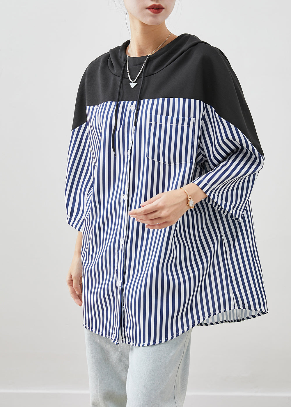 Classic Vintage Shirt with a Flattering Fit