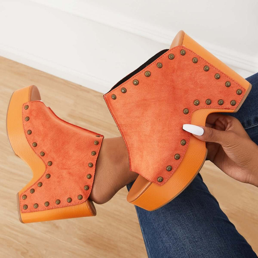 Chic Orthopedic Sandals with Unique Design