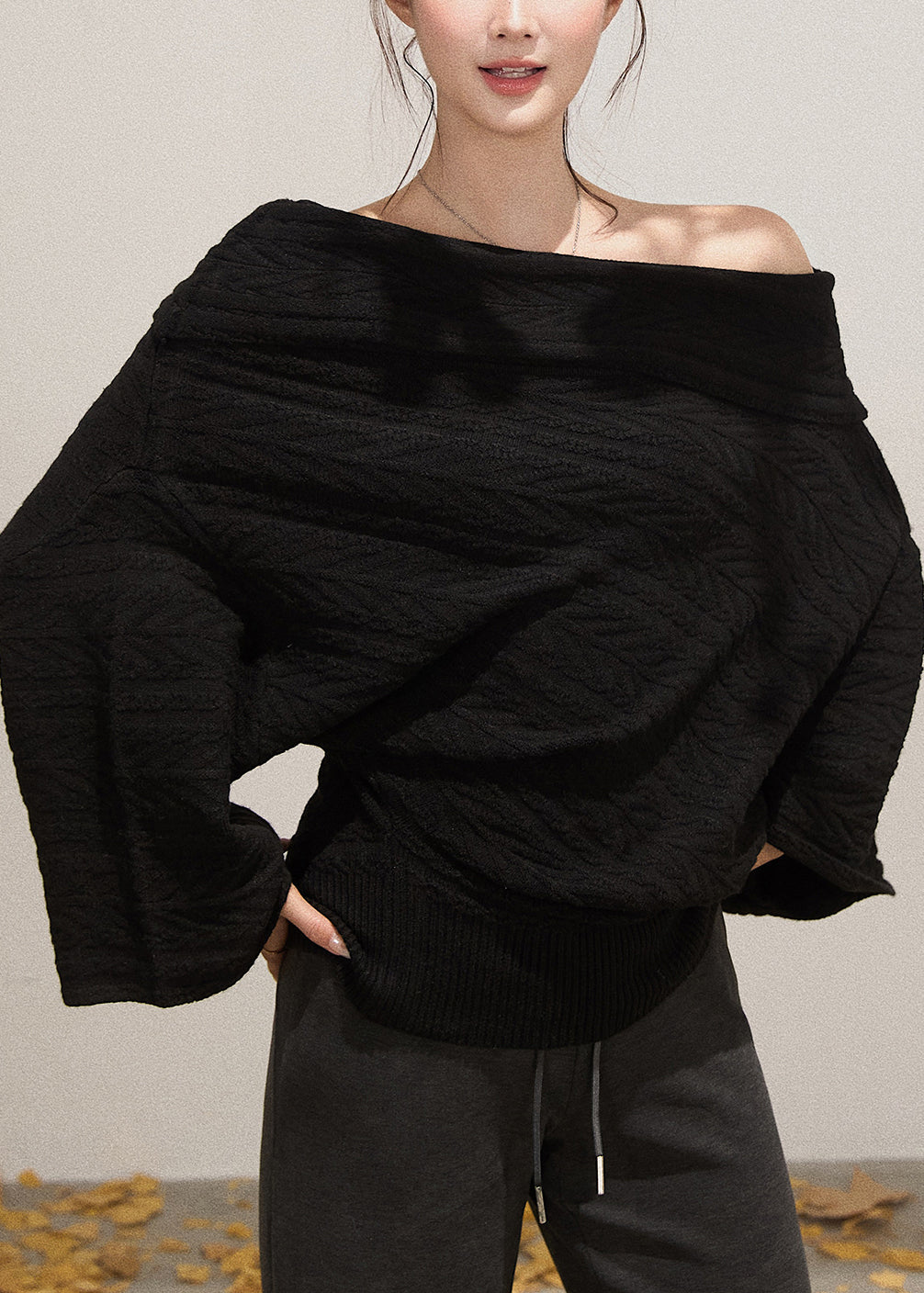 Effortlessly Elegant Sweater with a Timeless Design
