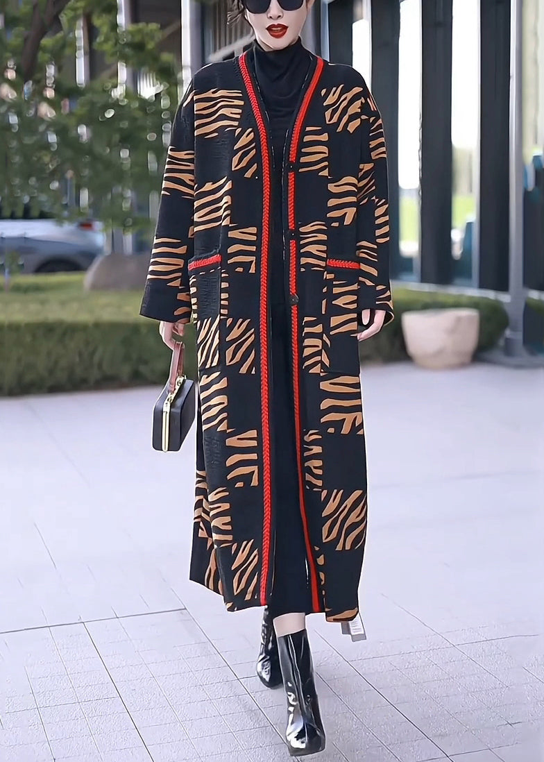 Gracefully Styled Coat for Any Occasion