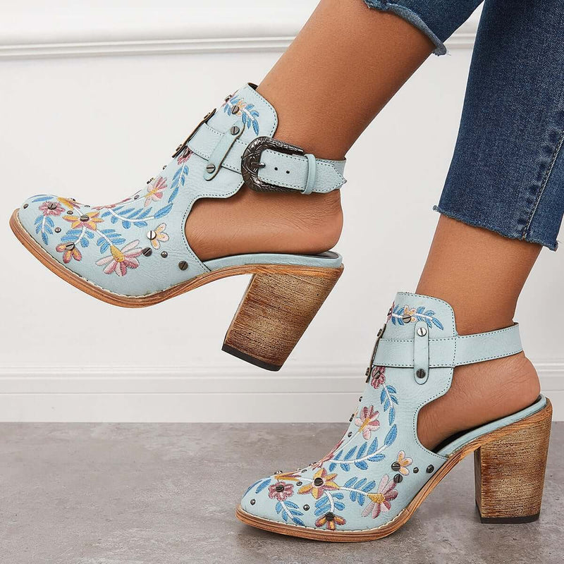 Chic Orthopedic Sandals with Unique Design