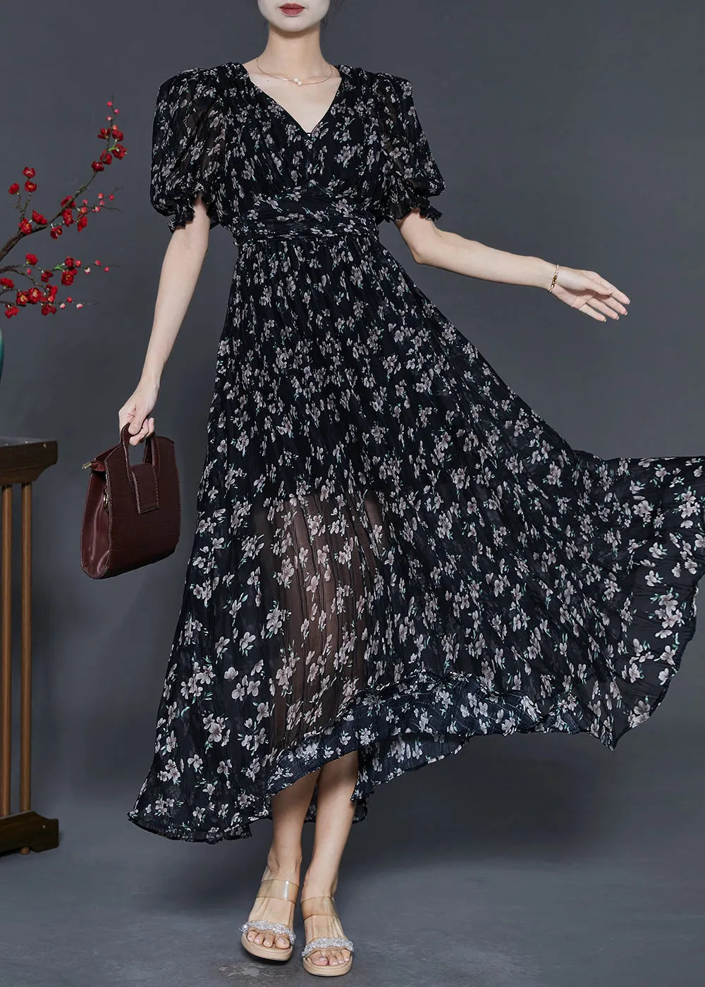 Classic Vintage Dress with a Flattering Fit
