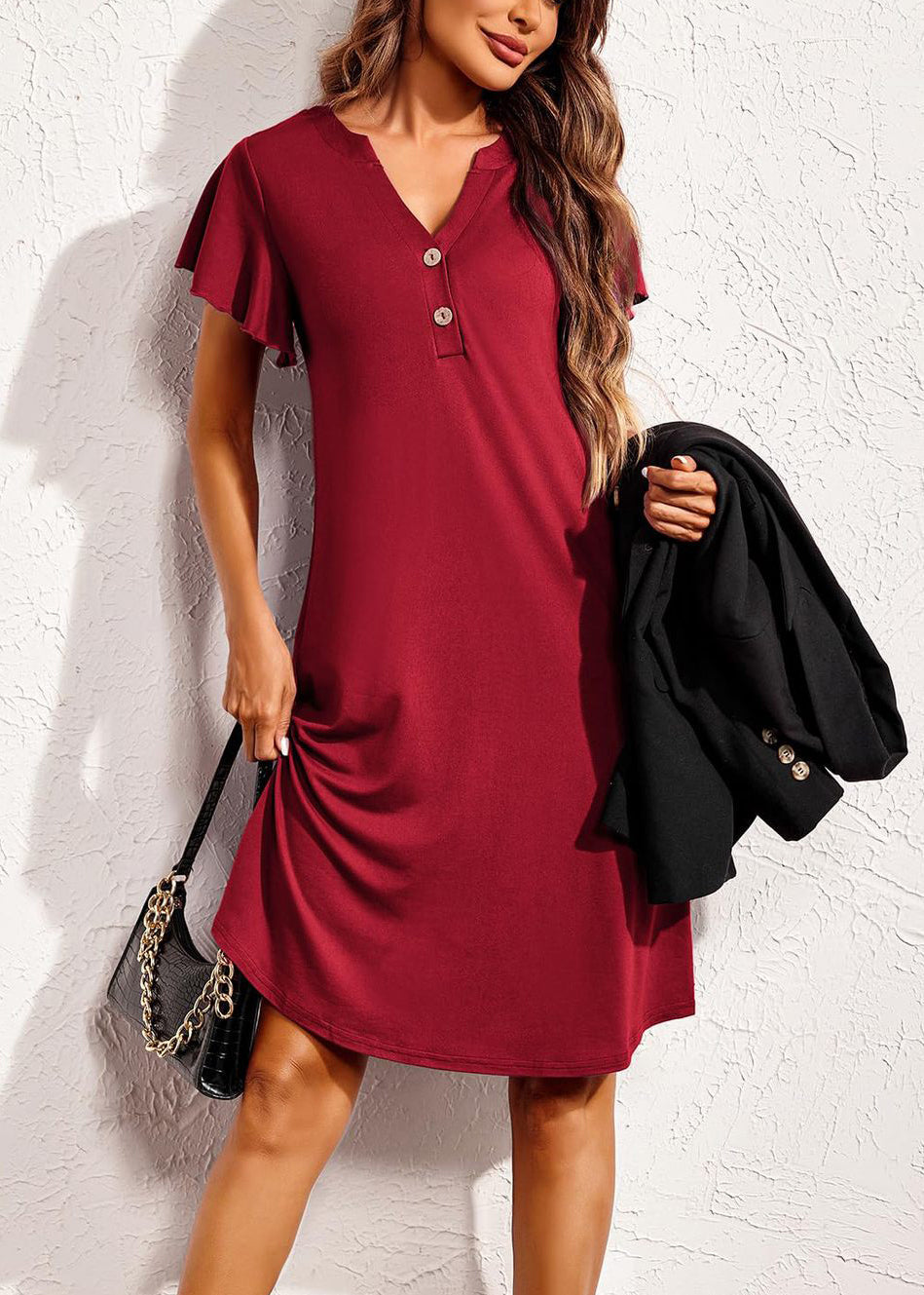 Beautifully Finished Dress in a Timeless Design