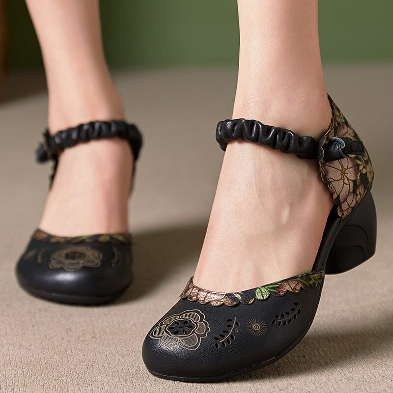 Chic Orthopedic Sandals with Unique Design