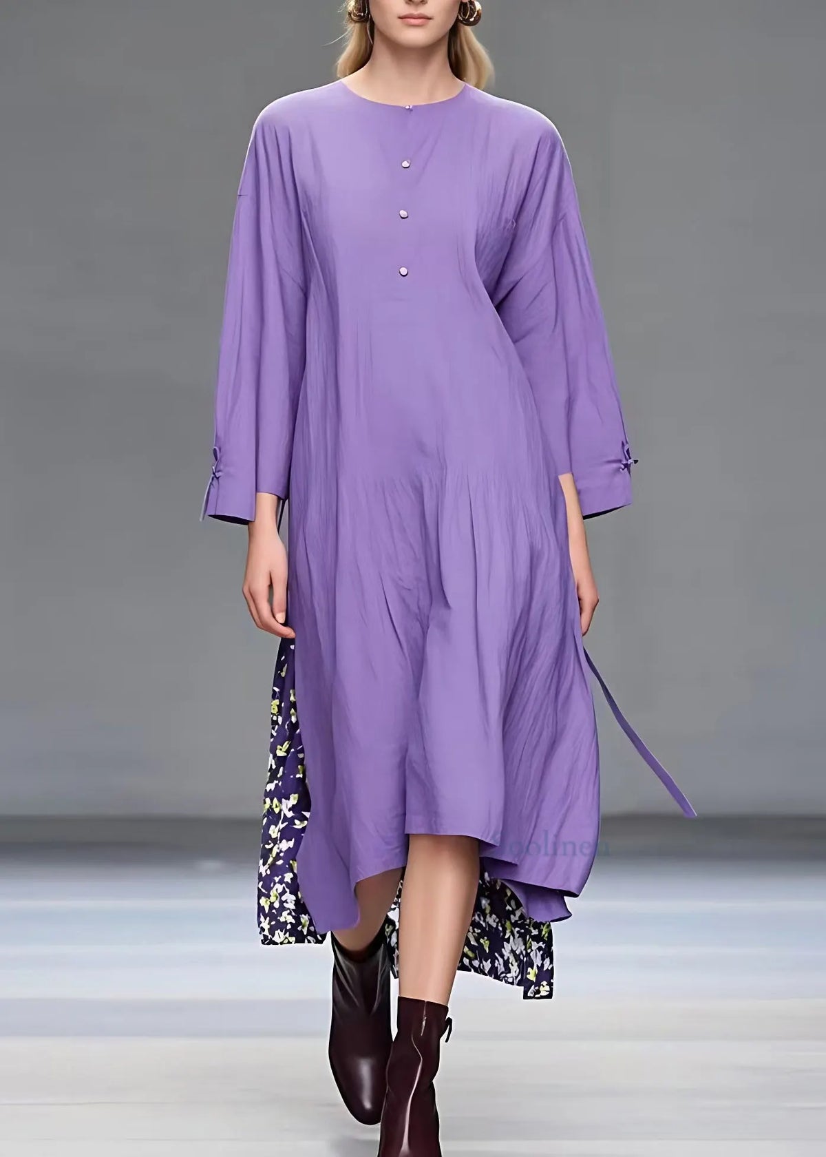 Beautifully Finished Dress in a Timeless Design