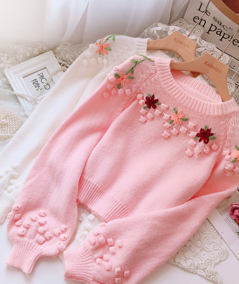 Classic Vintage Sweater with a Flattering Fit