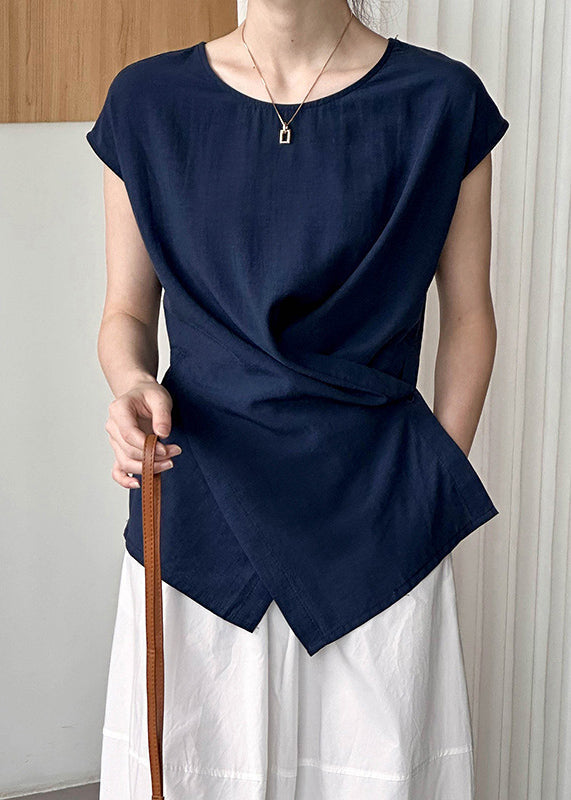Effortlessly Elegant Top with a Timeless Design