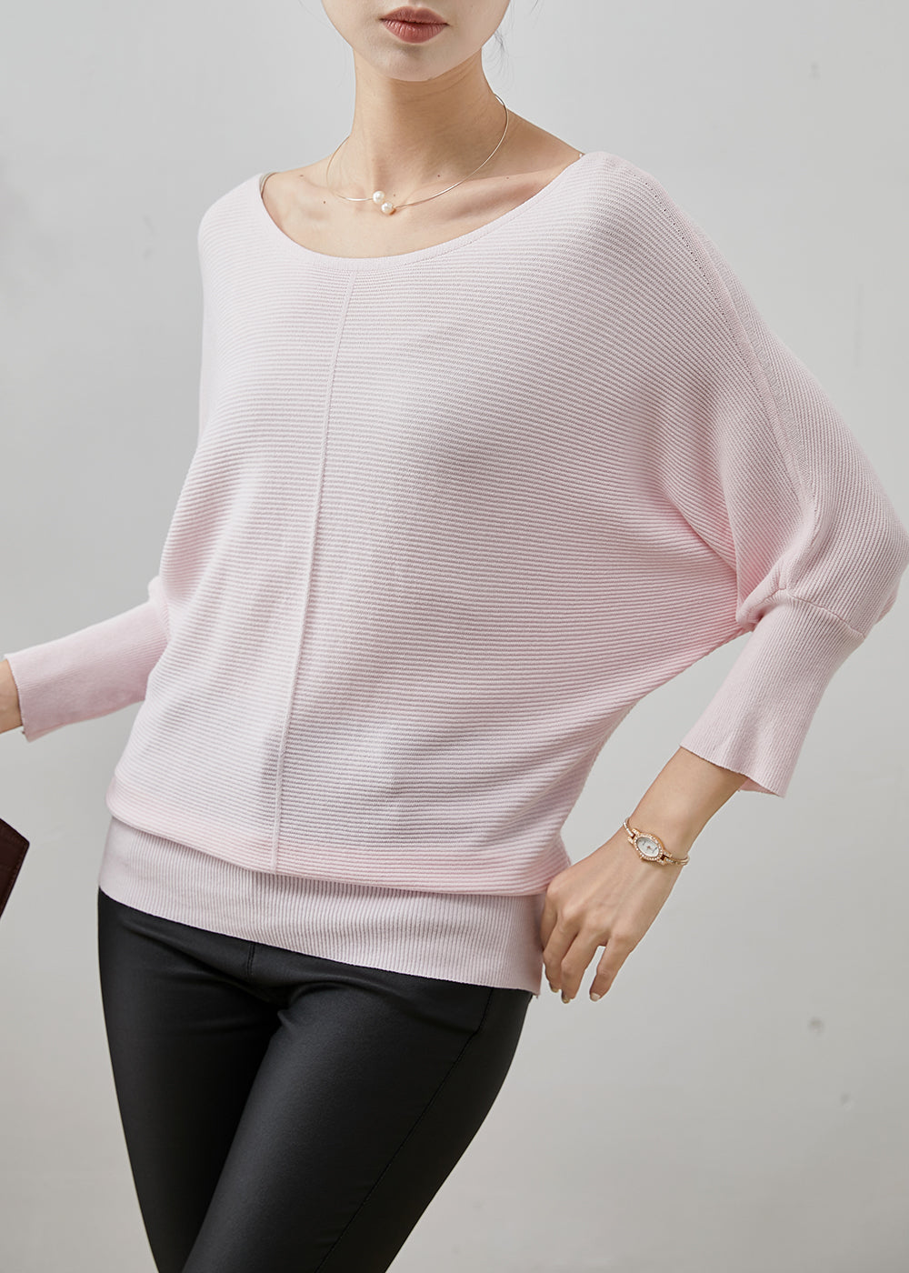 Effortlessly Elegant Shirt with a Timeless Design