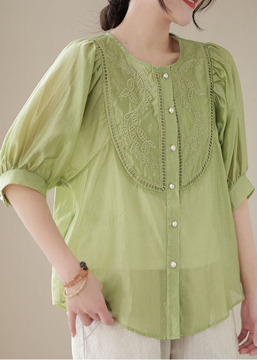 Beautifully Finished Shirt in a Timeless Design