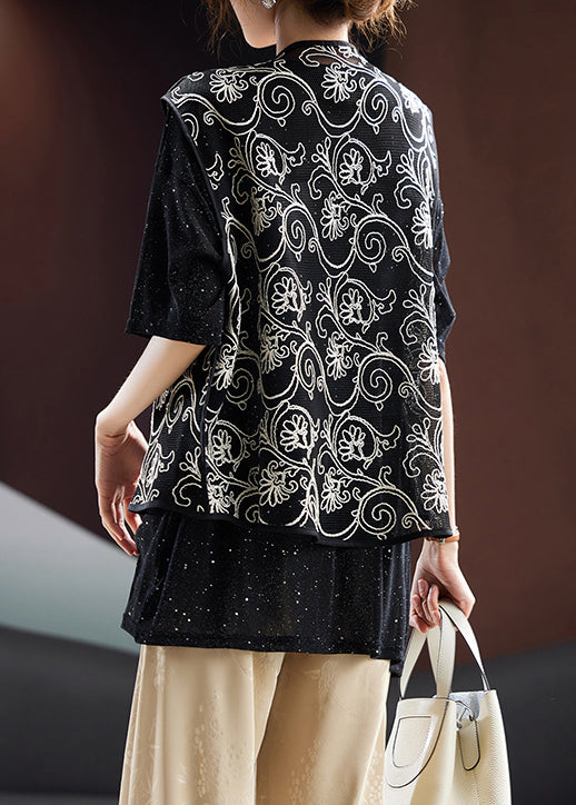 Well Tailored Coat with a Graceful Silhouette