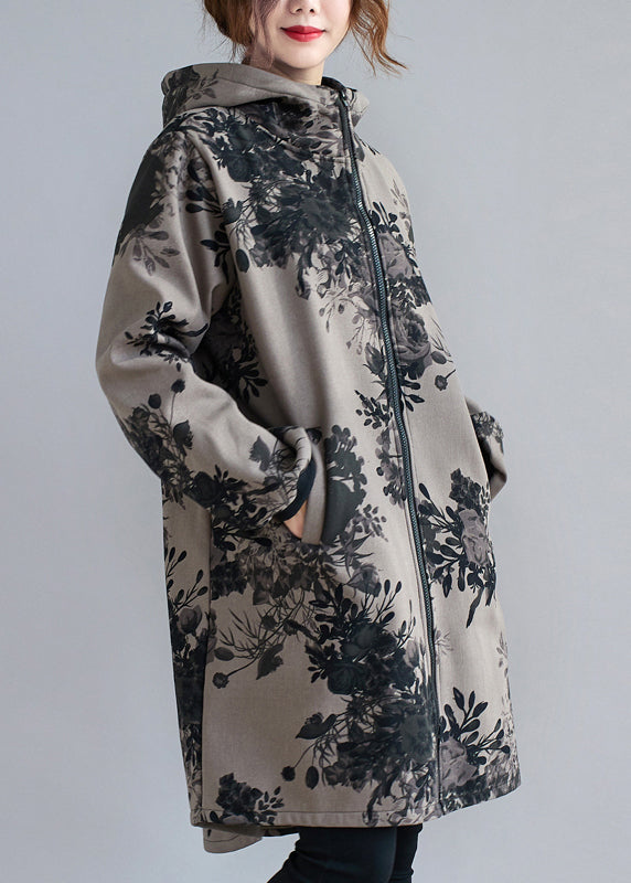 Beautifully Finished Coat in a Timeless Design