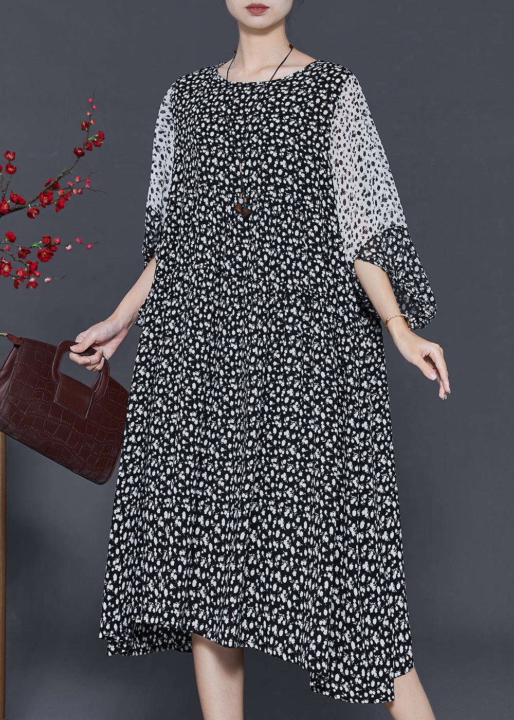 Gracefully Styled Dress for Any Occasion