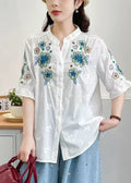 Effortlessly Elegant Top with a Timeless Design