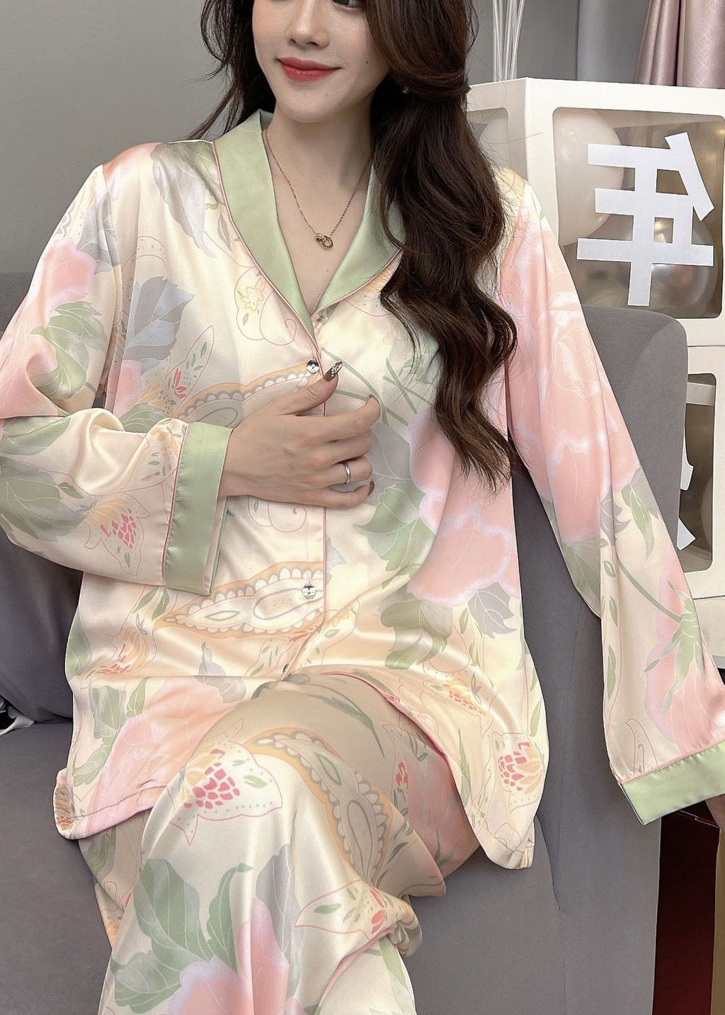 Finely Styled Garment with a Classic Vintage Look