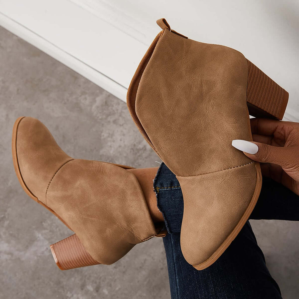 Graceful Orthopedic Boots for Modern Look