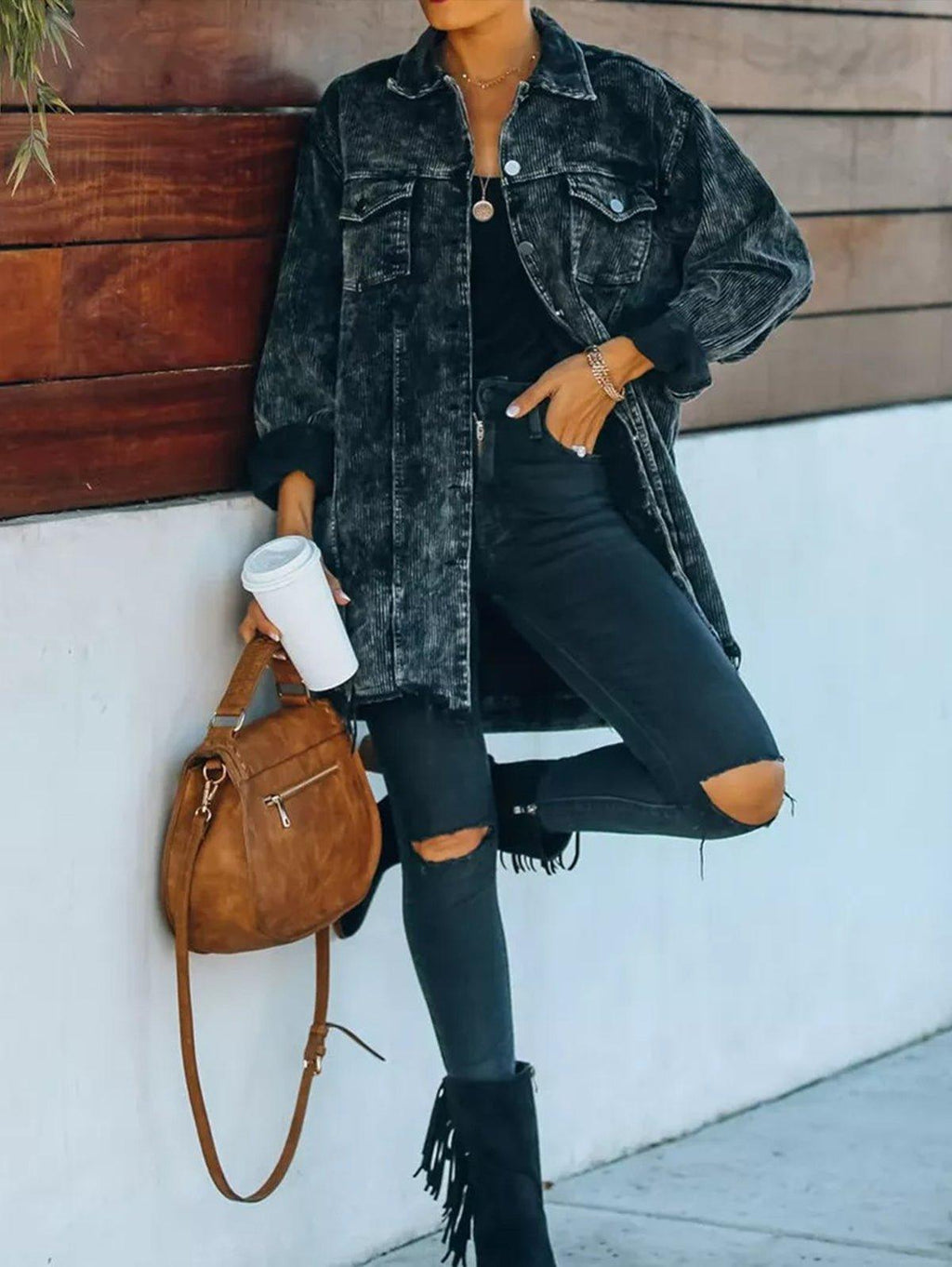 Well Tailored Jacket with a Graceful Silhouette
