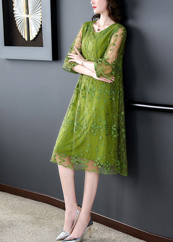 Beautifully Crafted Dress in a Classic Style