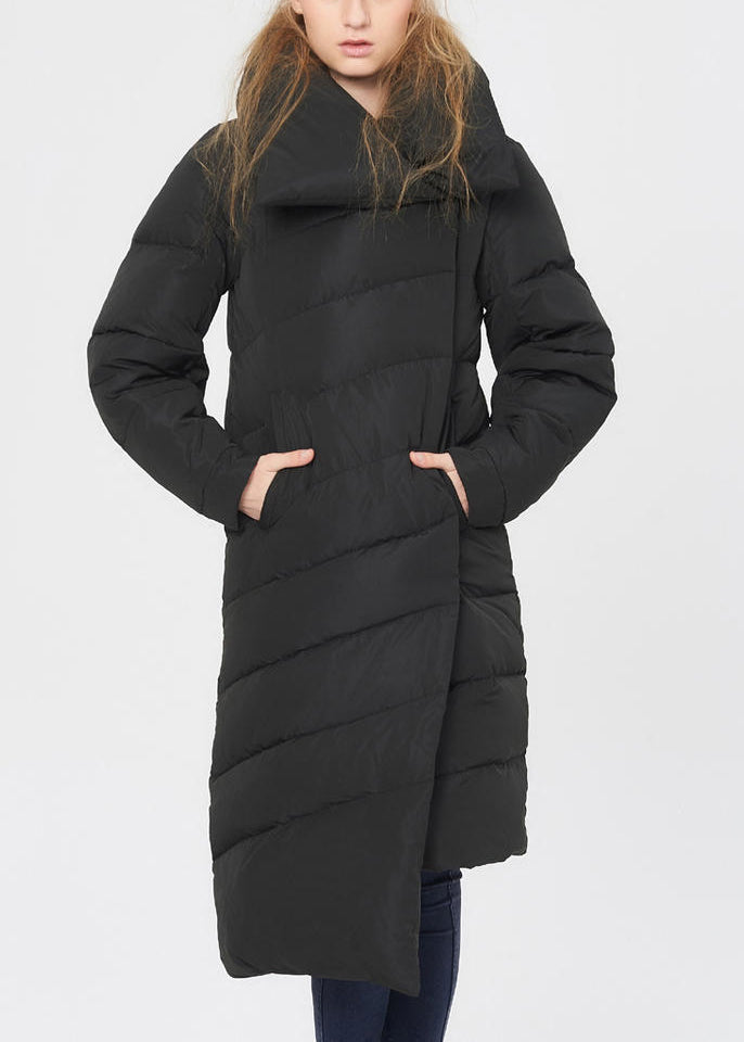 Effortlessly Elegant Coat with a Timeless Design