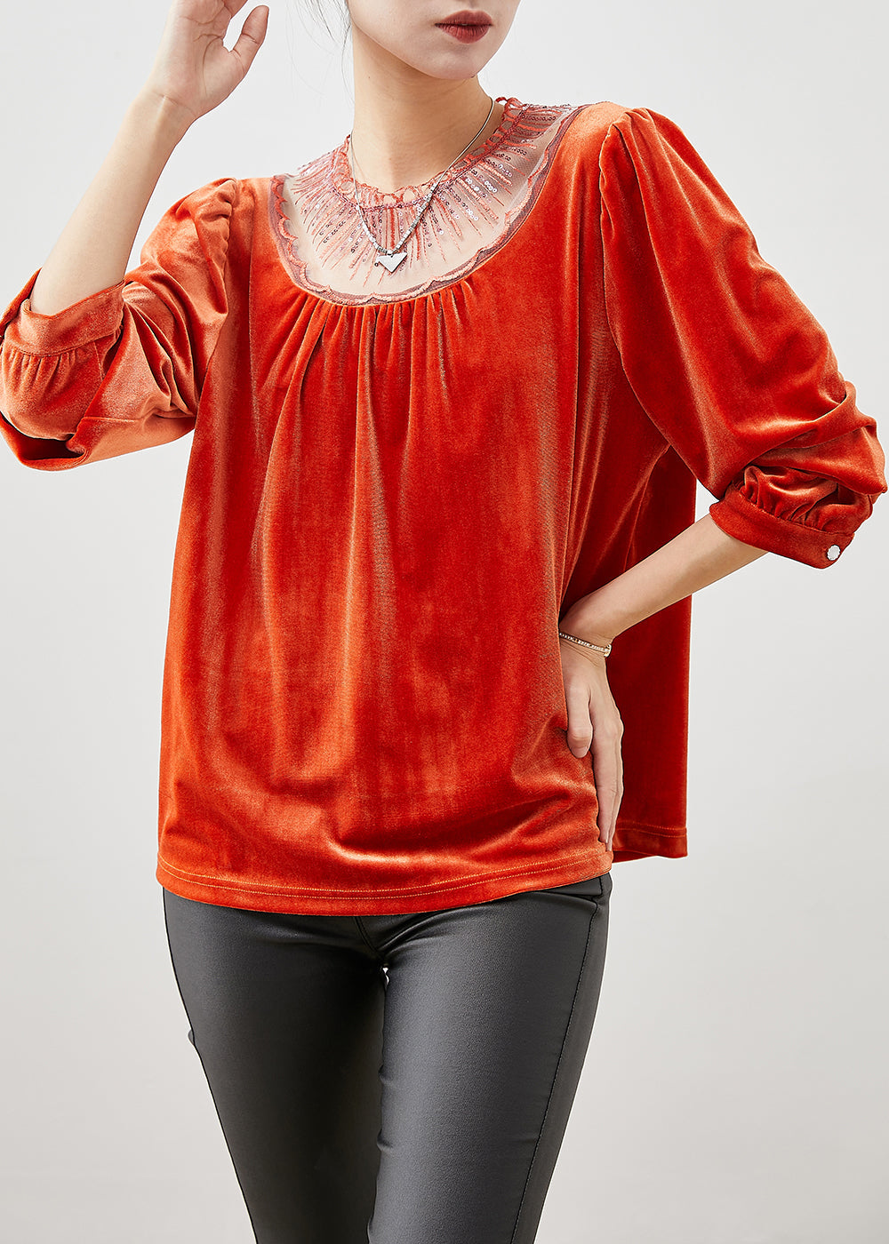 Effortlessly Elegant Shirt with a Timeless Design