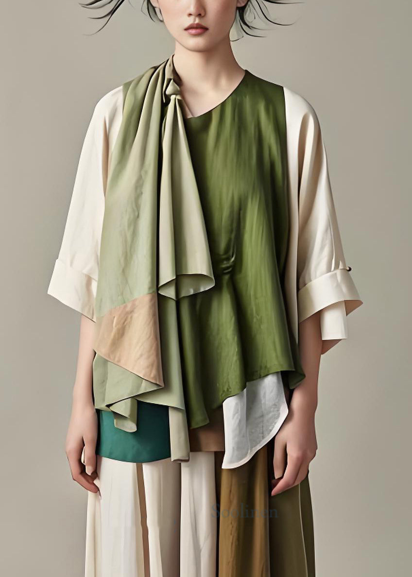 Beautifully Crafted Blouse in a Classic Style