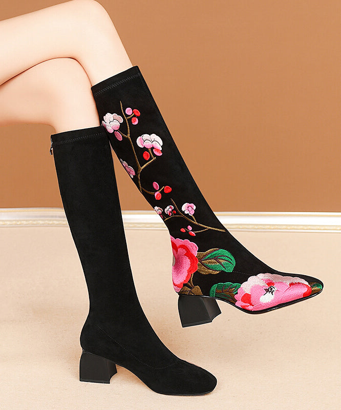 Graceful Orthopedic Boots for Modern Look