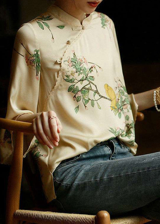 A Vintage Style Top with Delicate Timeless Details