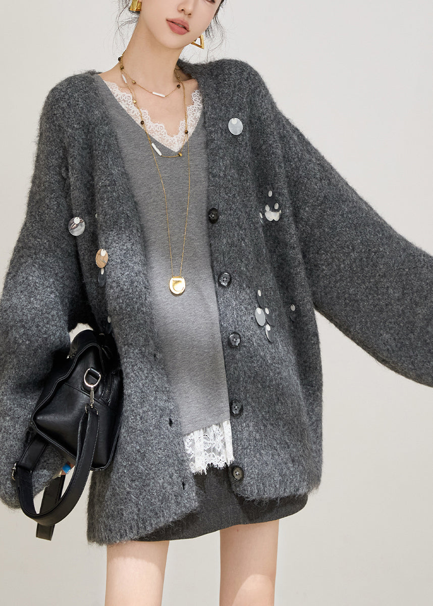 Classic Vintage Cardigan with a Flattering Fit