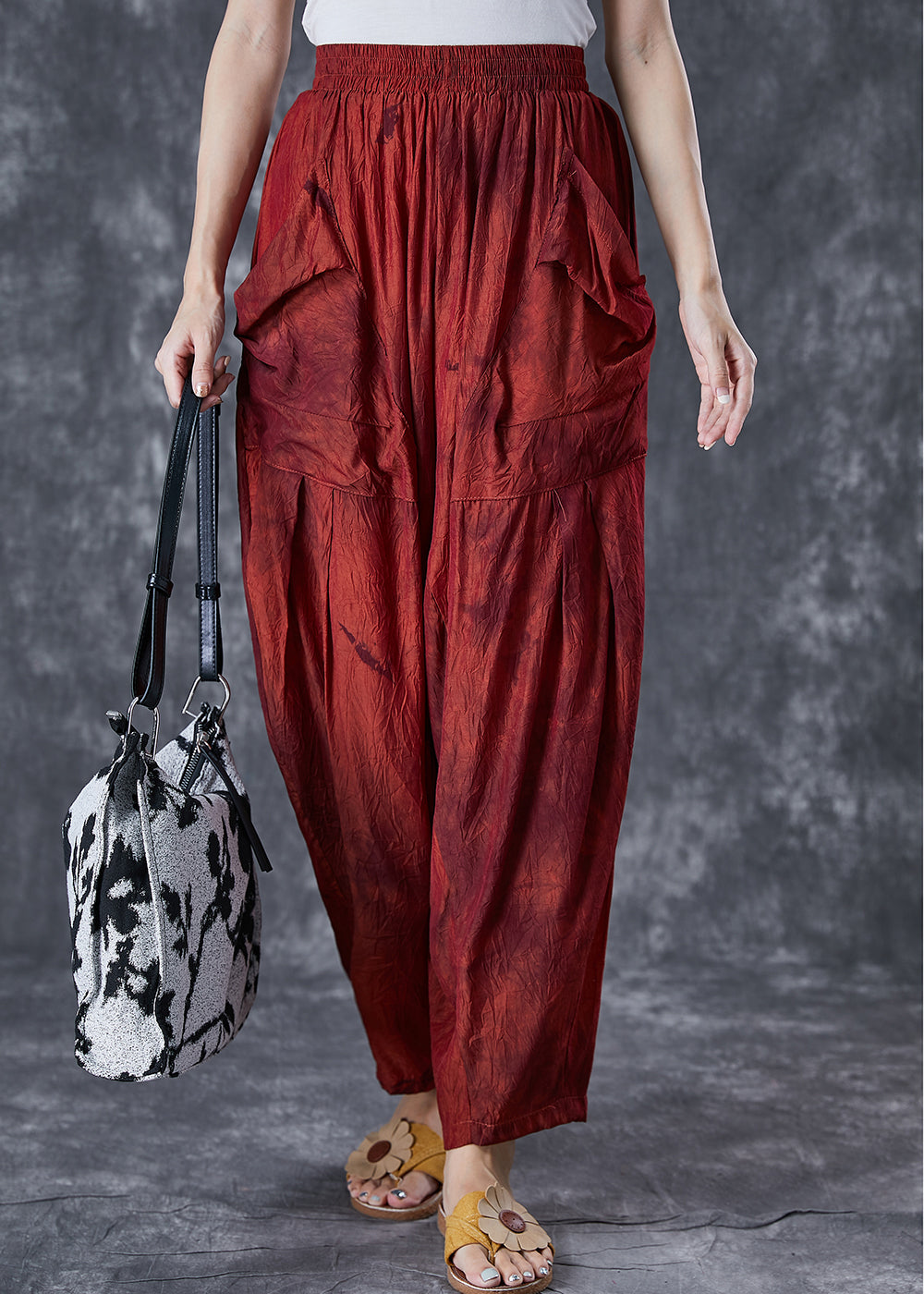 Well Tailored Pants with a Graceful Silhouette