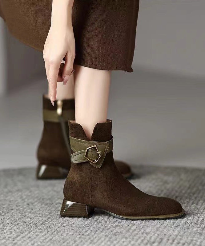 Graceful Orthopedic Boots for Modern Look