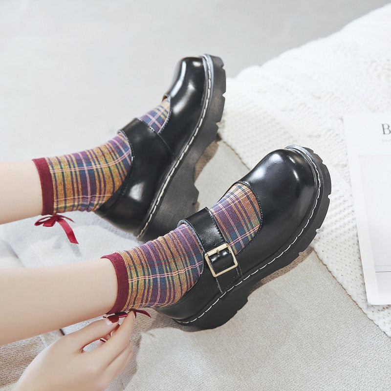 Graceful Orthopedic Shoes for Modern Look