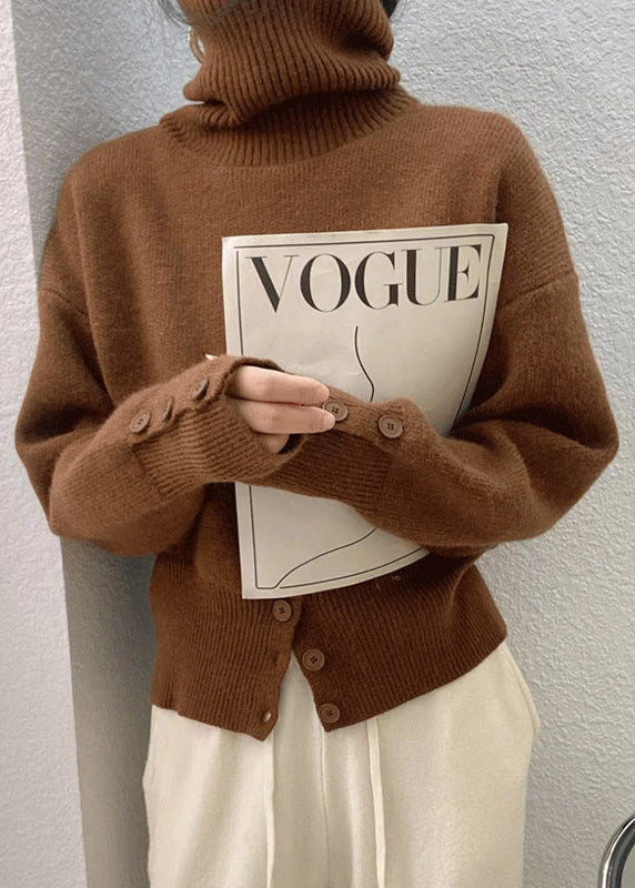 Well Tailored Sweater with a Graceful Silhouette