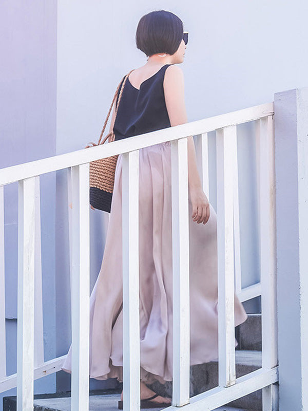 Well Tailored Pants with a Graceful Silhouette