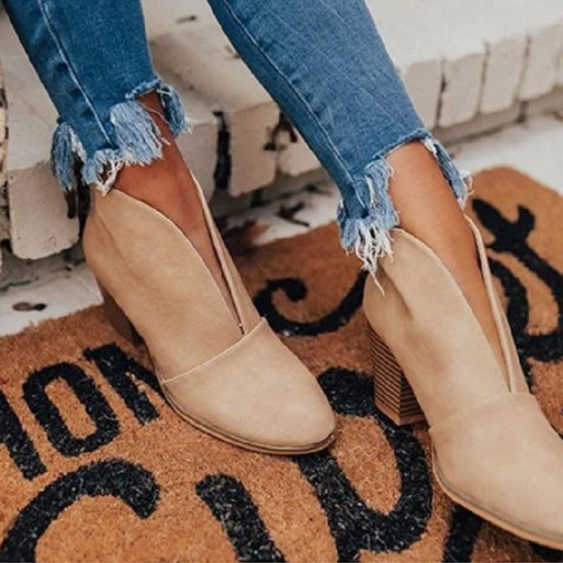 Graceful Orthopedic Boots for Modern Look