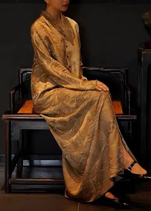 Classic Vintage & Enduringly Stylish Blouse