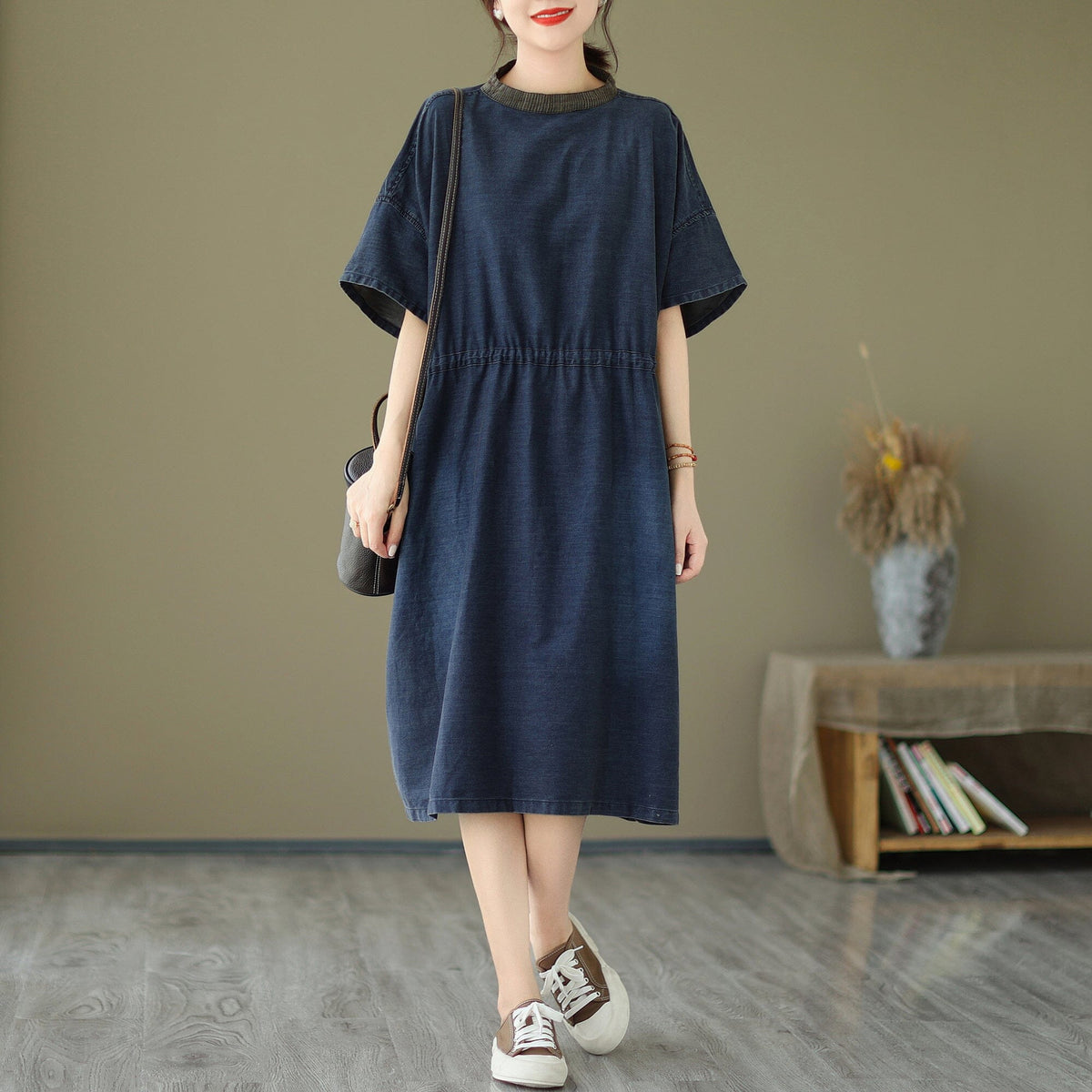 Sophisticated Dress with a Clean Classic Look