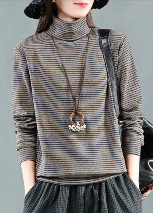 Polished Top with an Effortless Classic Look