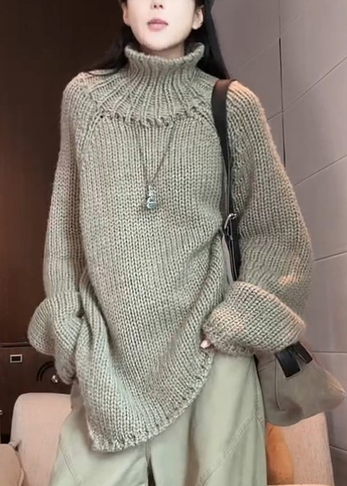 Beautifully Finished Sweater in a Timeless Design