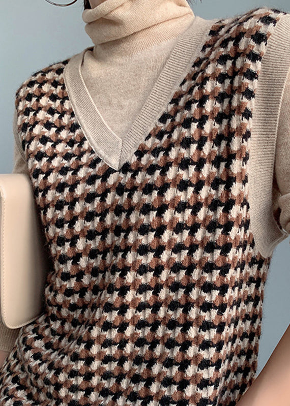 A Vintage Style Coat with Delicate Timeless Details