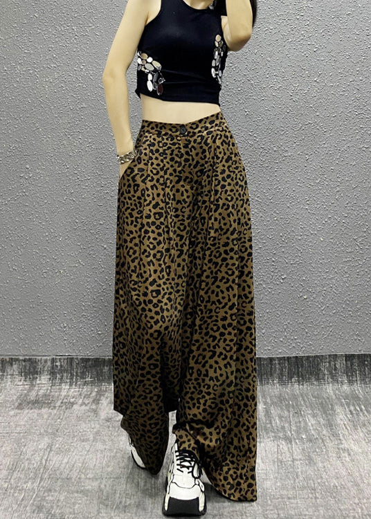 A Vintage Style Pants with Delicate Timeless Details