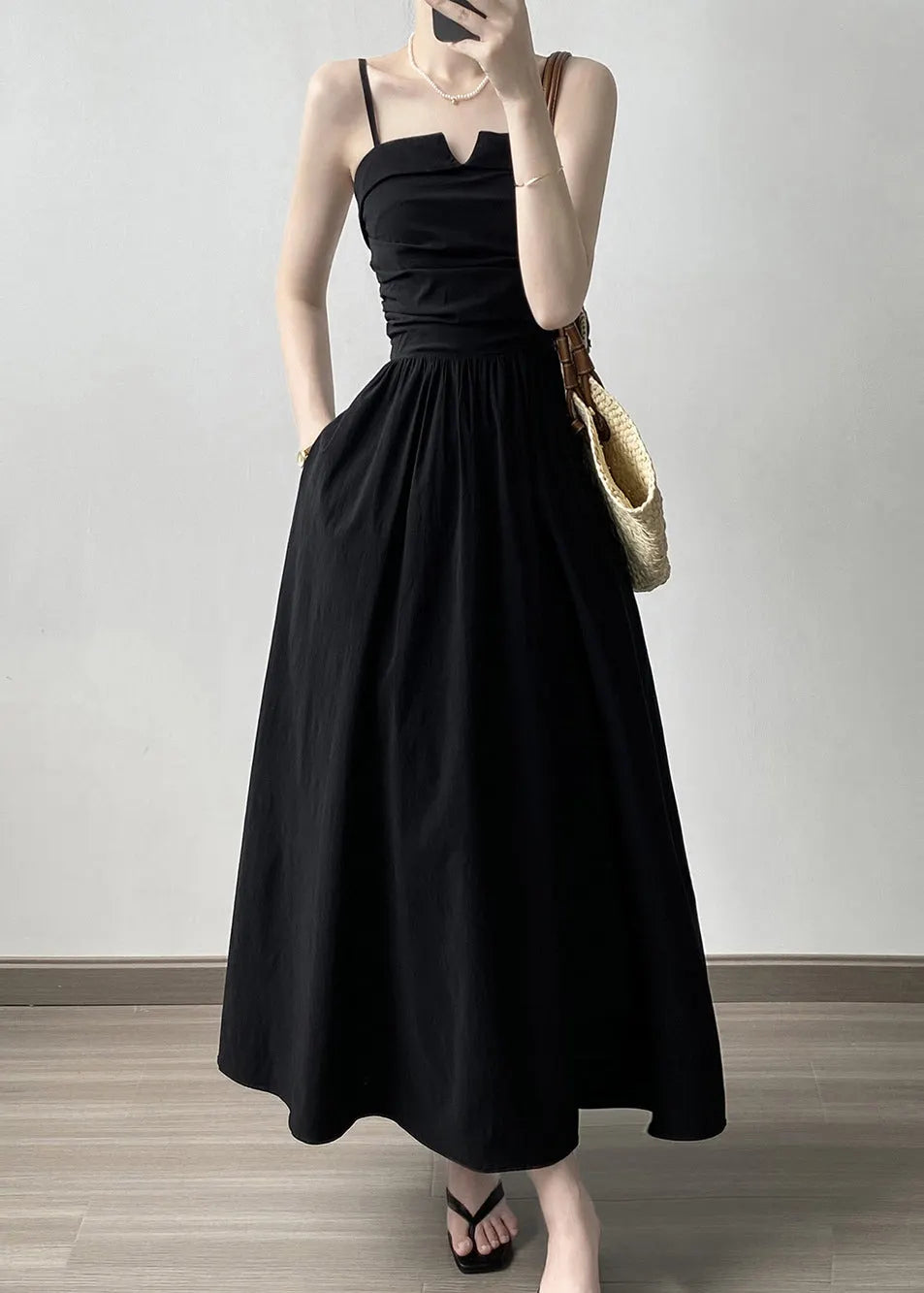 Beautifully Crafted Dress in a Classic Style