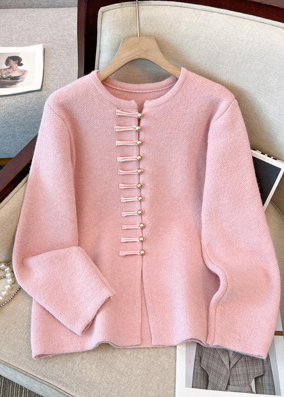 Well Tailored Cardigan with a Graceful Silhouette