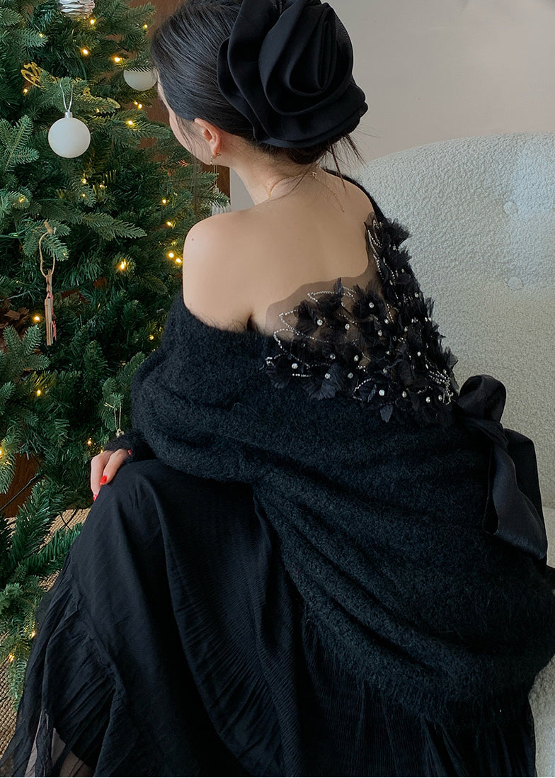 Classic Vintage Sweater with a Flattering Fit