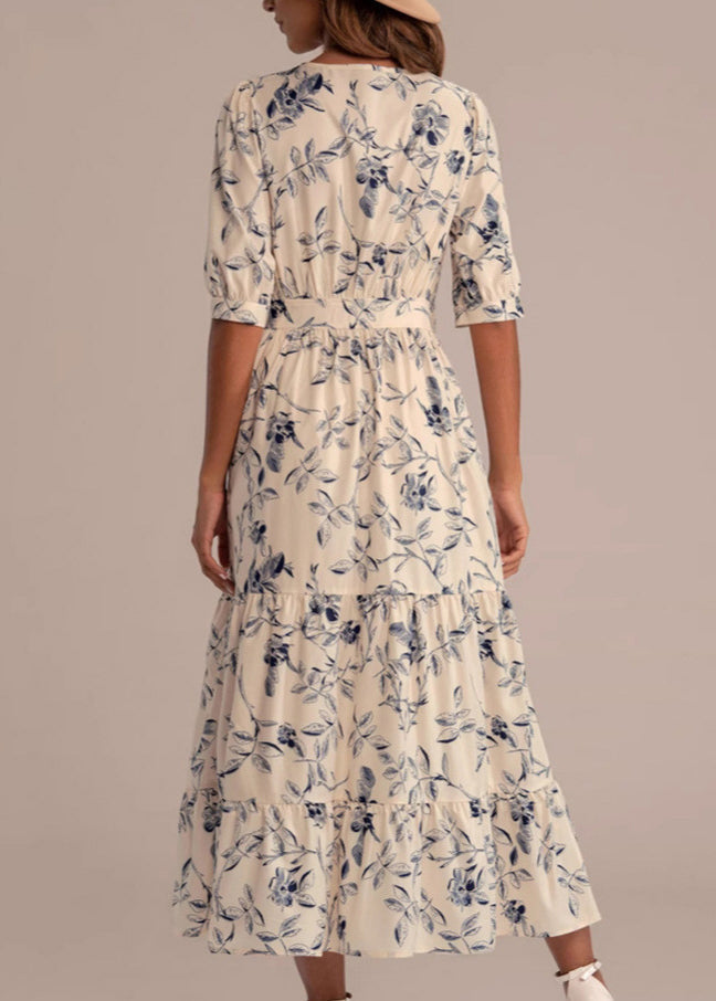 Sophisticated Dress with a Clean Classic Look