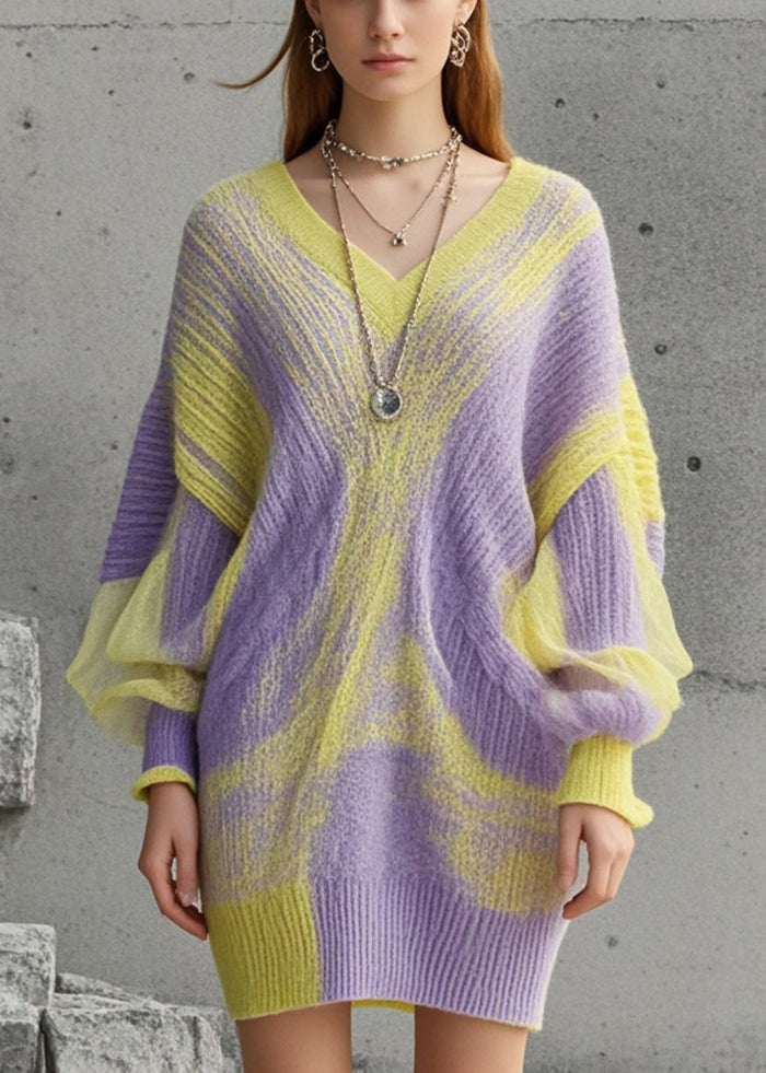 Classic Vintage Sweater with a Flattering Fit