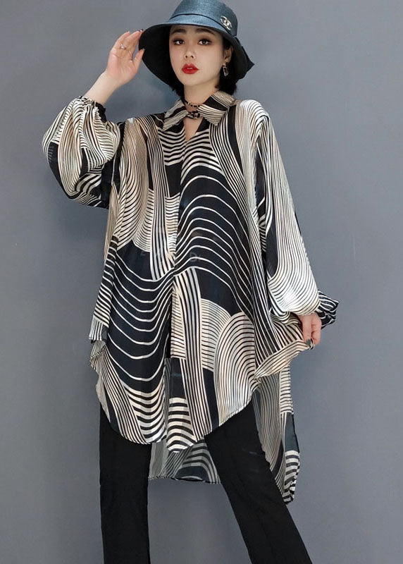 Classic Vintage Blouse with a Flattering Fit