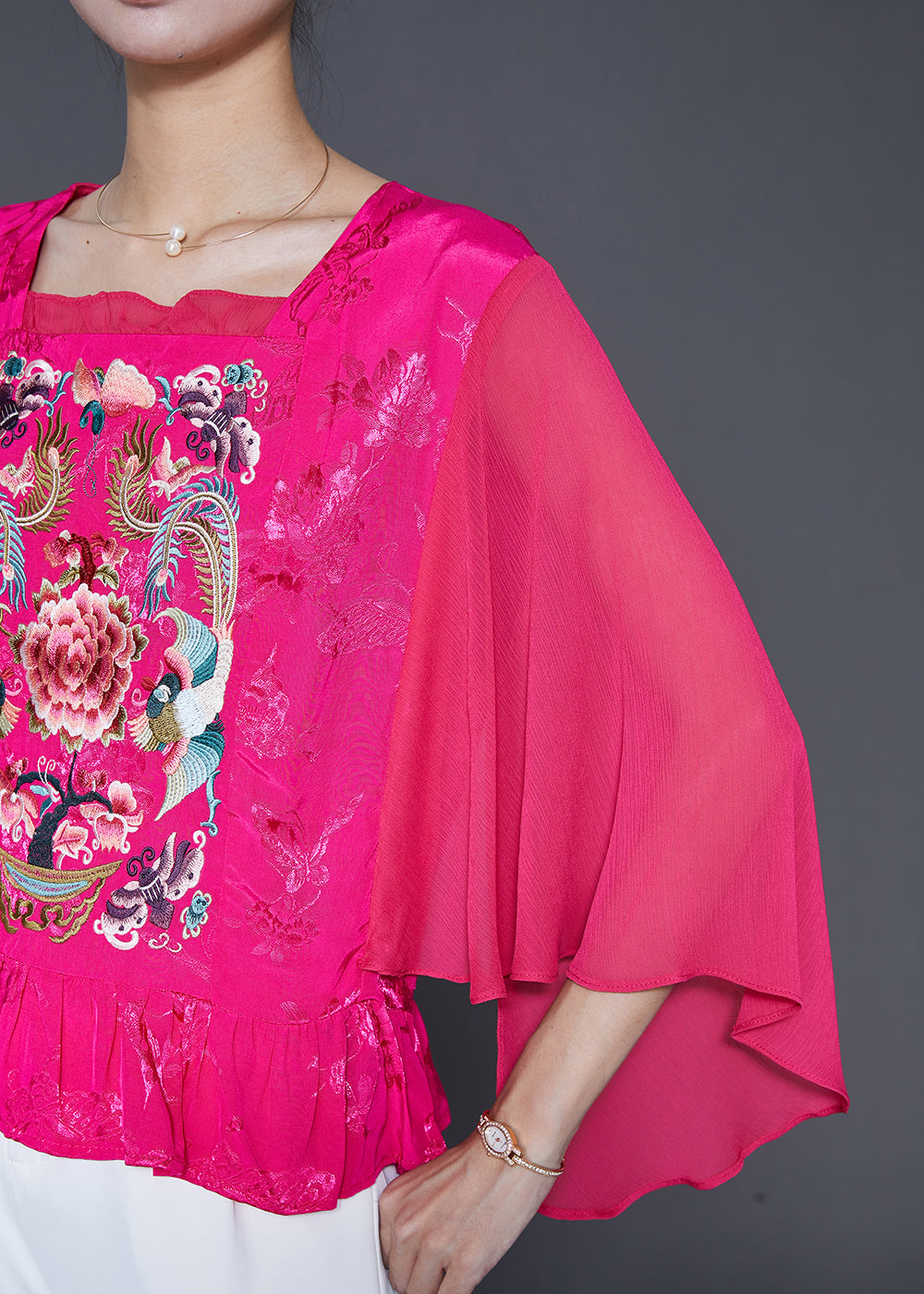 Classic Vintage Blouse with a Flattering Fit