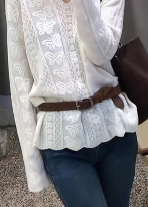 Well Tailored Top with a Graceful Silhouette
