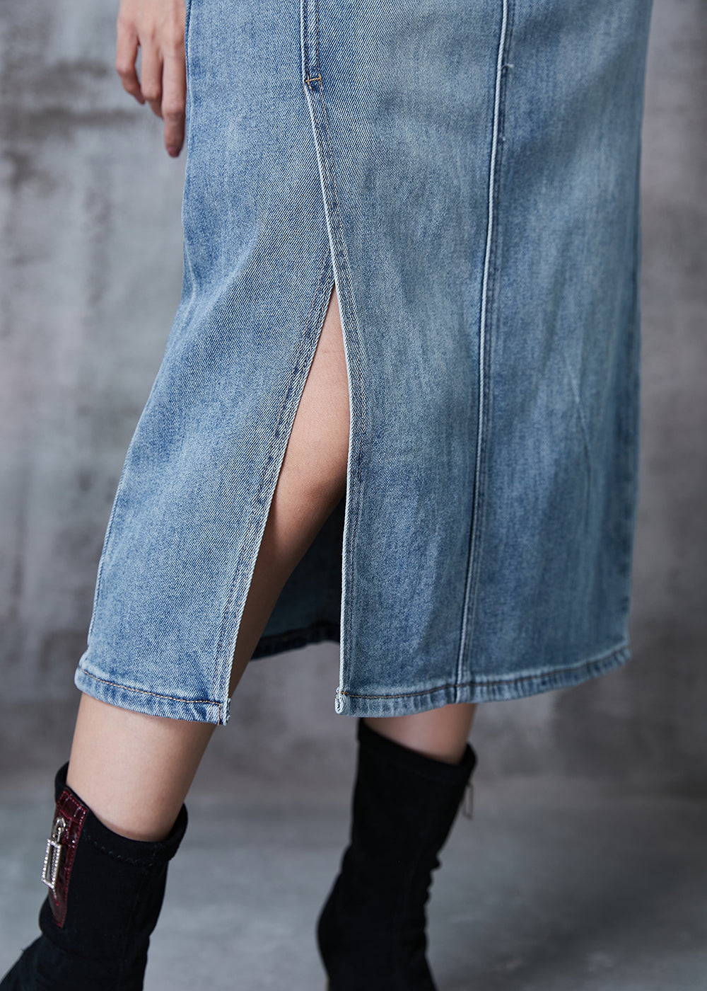 Gracefully Styled Garment for Any Occasion
