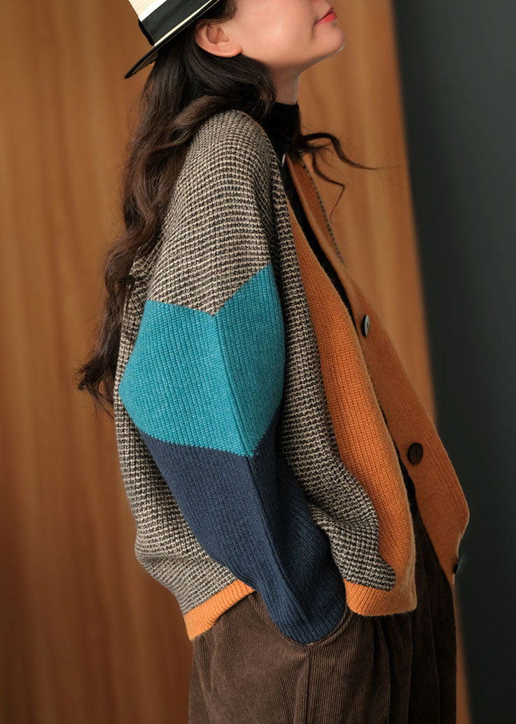 Well Tailored Cardigan with a Graceful Silhouette