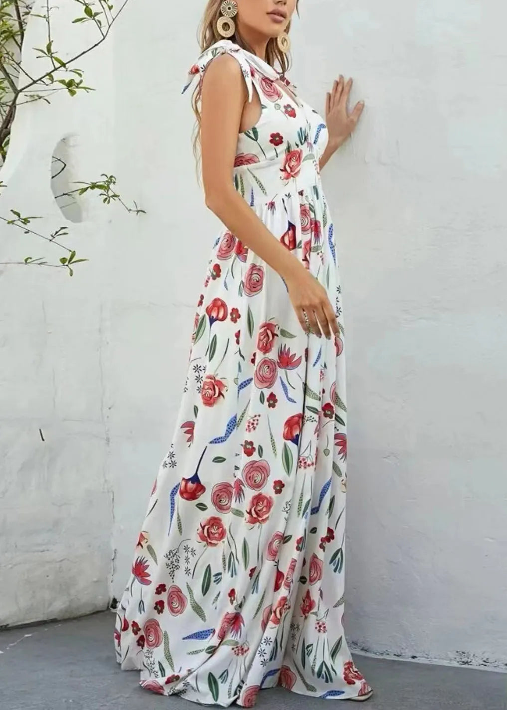 A Vintage Style Dress with Delicate Timeless Details